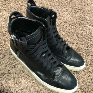 John Varvatos Sneakers